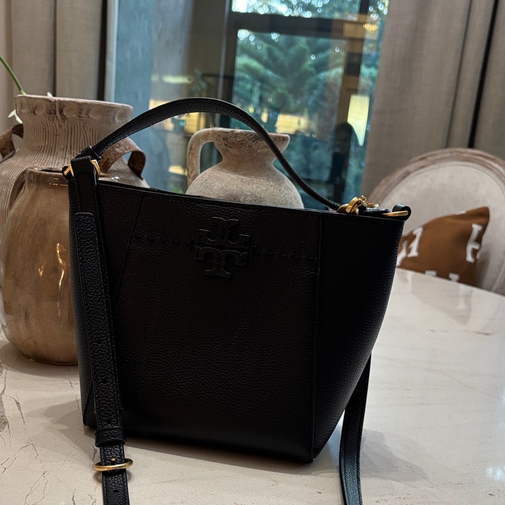 Elegant Black Leather Handbag